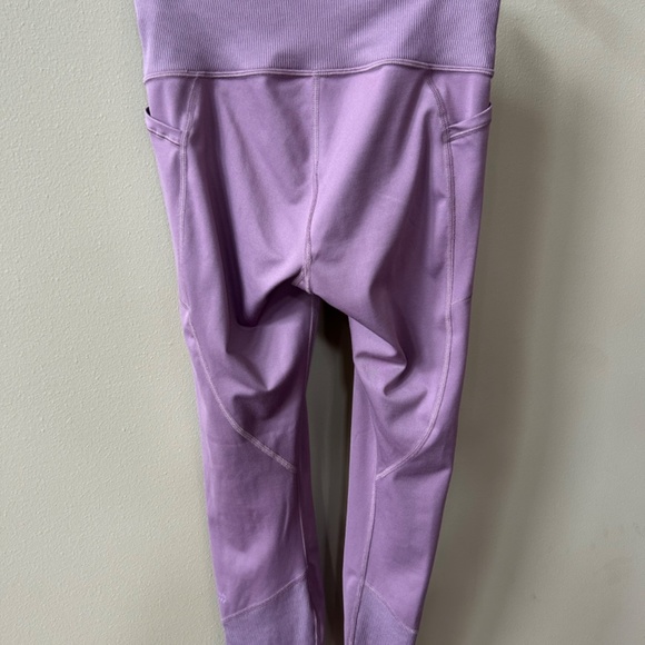 Women’s All in motion tights - Picture 2 of 3